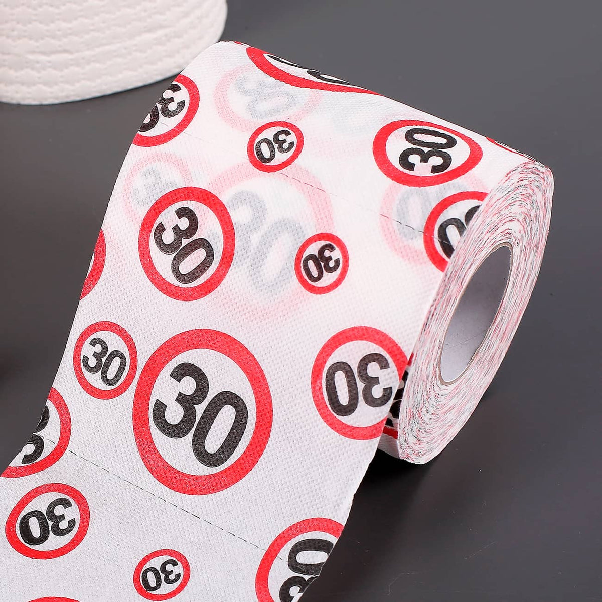 Toilettenpapier mit Aufdruck Achtung 30