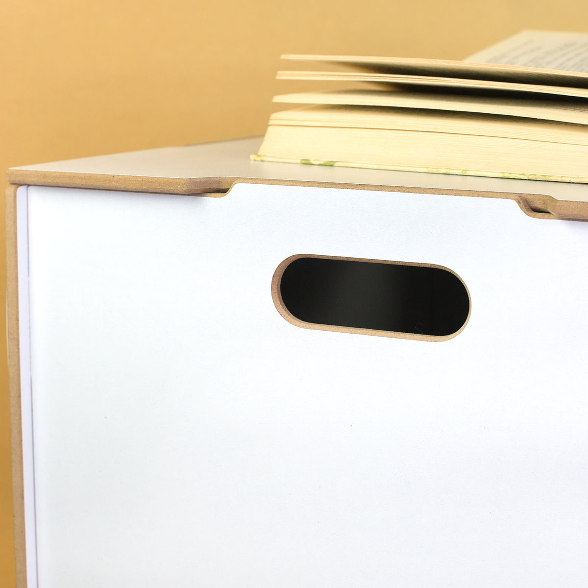 Personalisierte Rollbox aus Holz von clipfritz - Spielzeugkiste mit Weltraum Motiv & Name für Jungen
