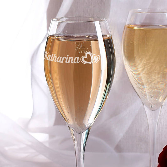 Champagnerglas mit Herzen und Wunschname graviert