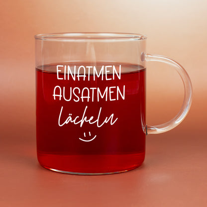 Achtsamkeits-Teeglas von Leonardo mit Spruch „Einatmen – Ausatmen – Lächeln“ | Geschenkidee