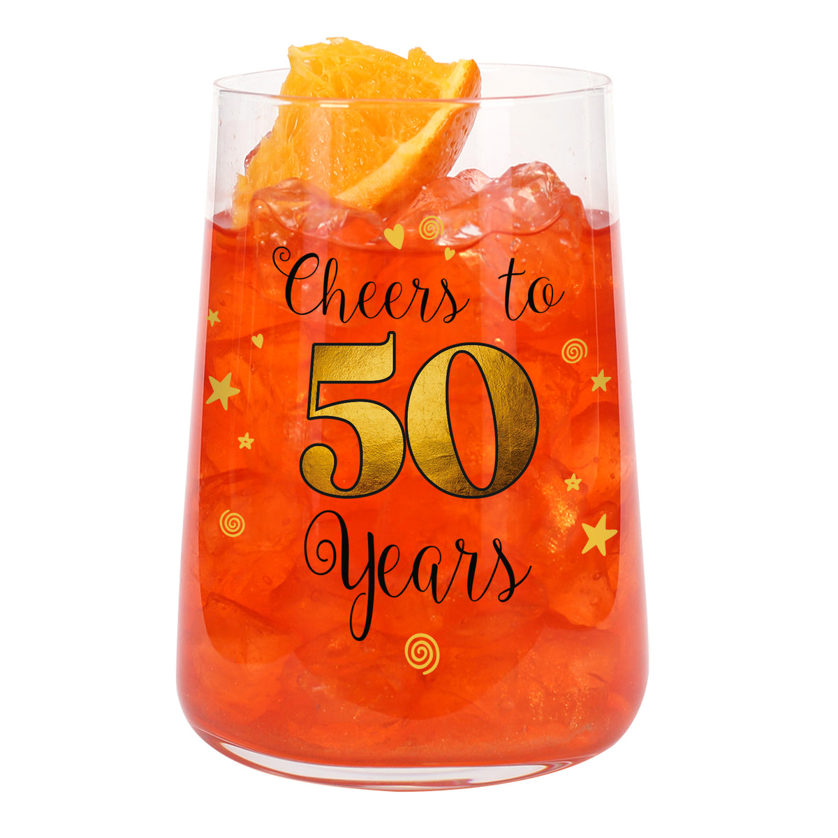 Saftglas mit Cheers to 50 Years Aufdruck, orangem Getränk und Orangenscheibe