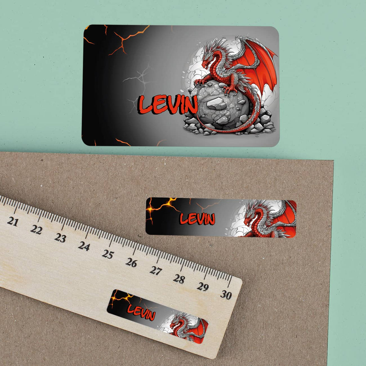 Namens-Aufkleber-Set mit rotem Drache