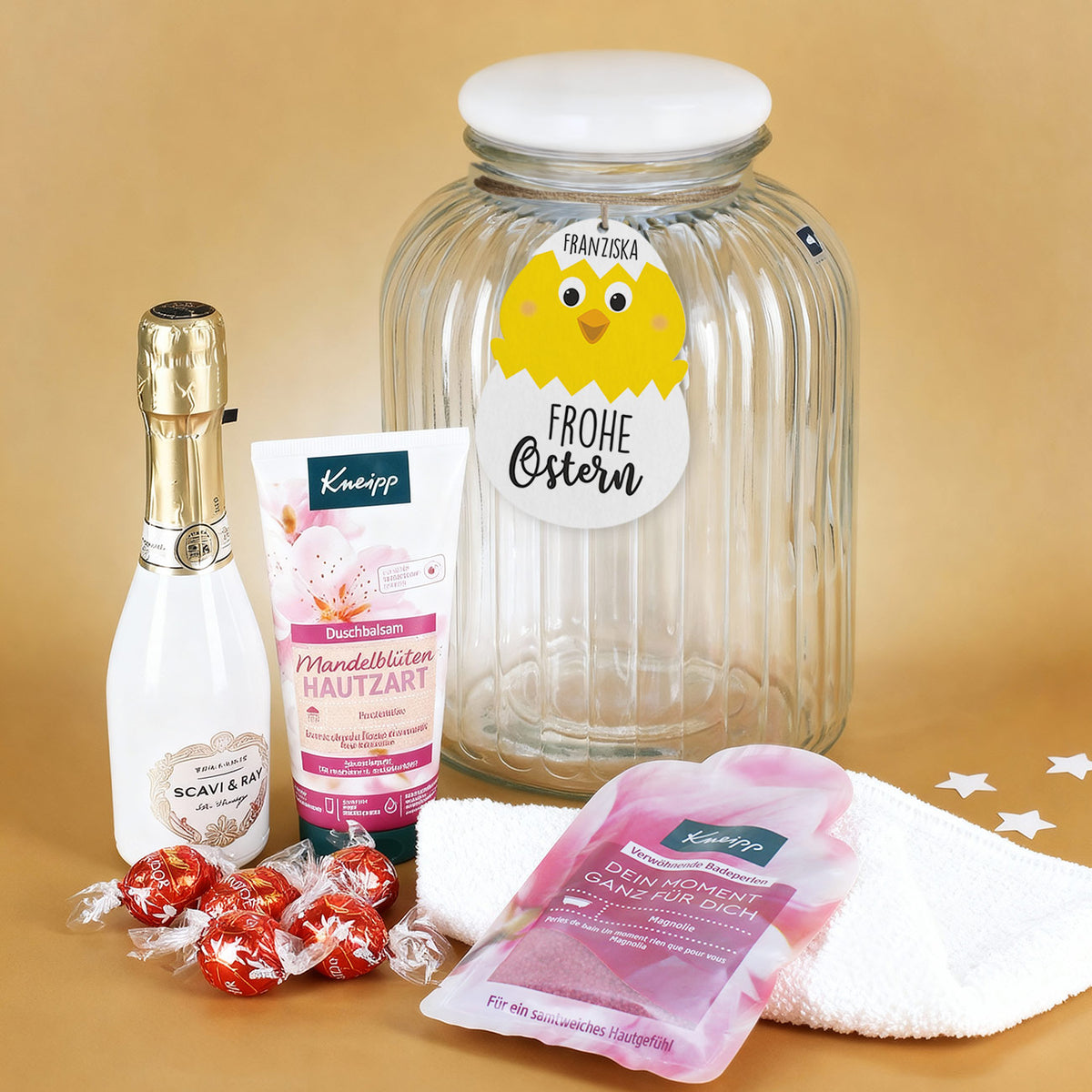 Geschenkset zu Ostern in großer Glasdose mit süßem Kükenanhänger
