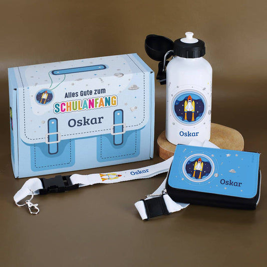 Geschenkset zur Einschulung mit Raumschiff-Motiv und Name