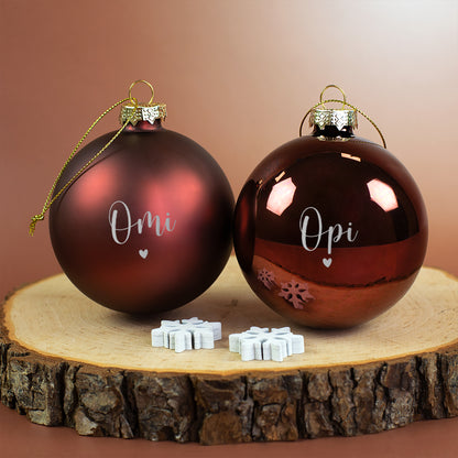 Weihnachtskugel mit Ihrem Wunschnamen und kleinem Herzchen graviert