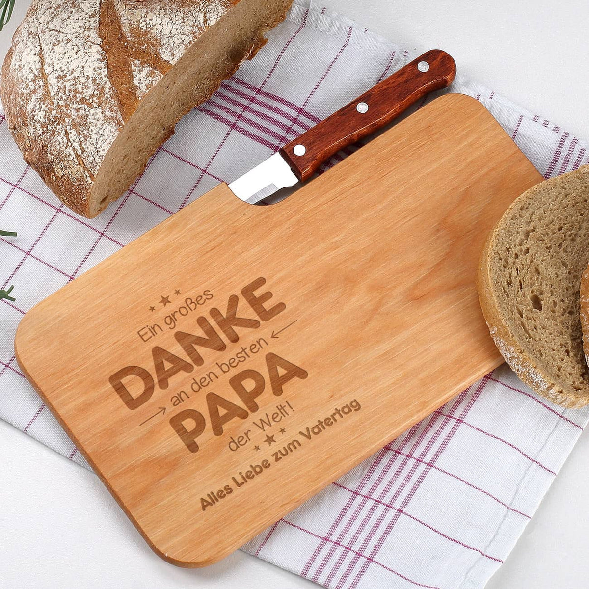 Graviertes Brettchen mit integriertem Messer für Papa
