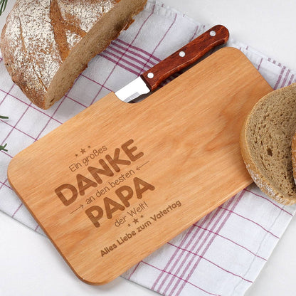Graviertes Brettchen mit integriertem Messer für Papa