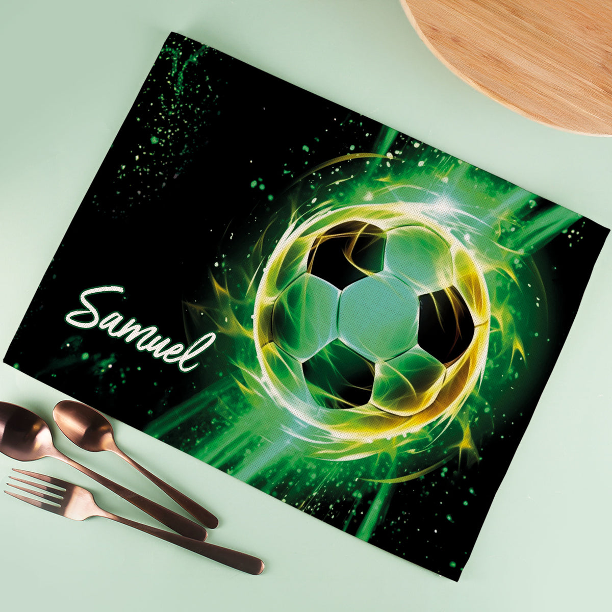 Personalisiertes Stoff Platzdeckchen mit Fußballmotiv und Name für Jungen