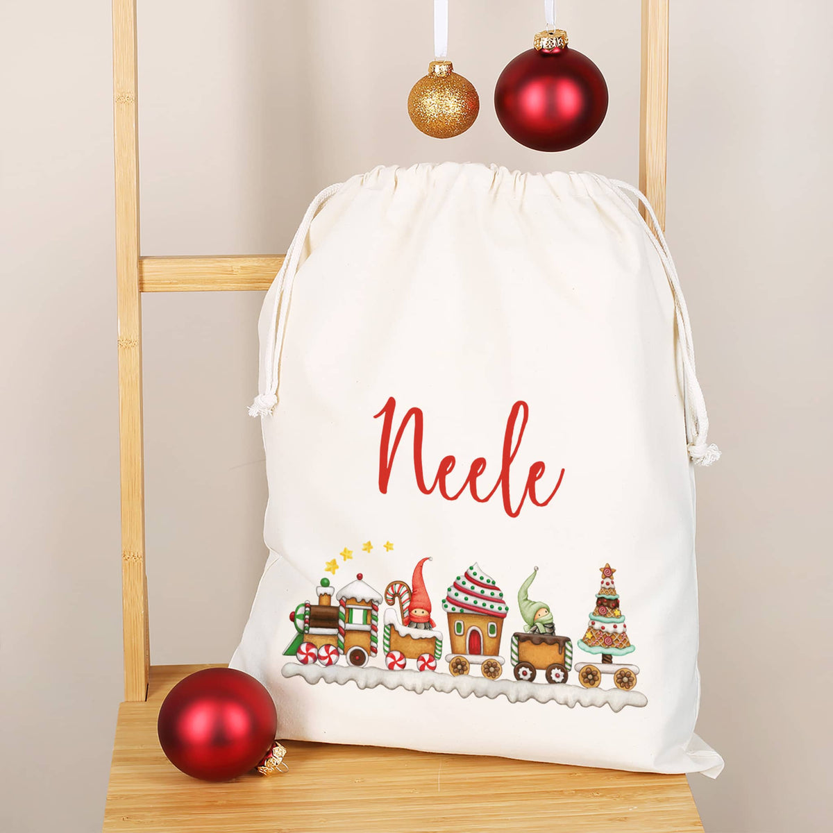 Geschenksack zu Weihnachten mit Wichtel Weihnachtszug Motiv und Name