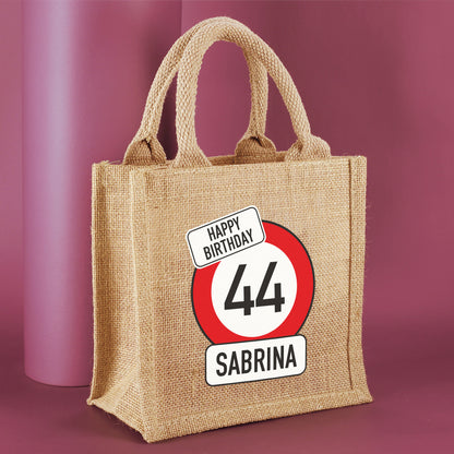 Personalisierte Jute-Geschenktasche mit Verkehrszeichen-Motiv zum Geburtstag