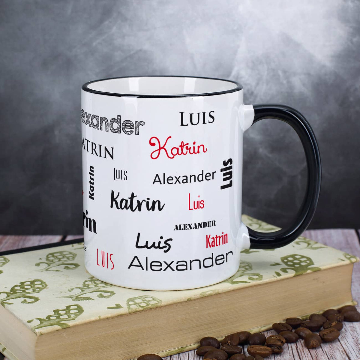 Familien-Tasse mit drei Namen, schwarz