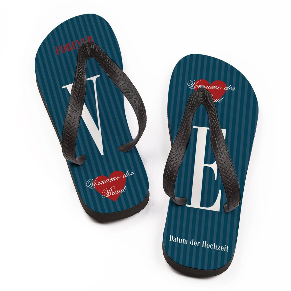 blaue Flipflops für den Bräutigam mit dem Namen der Braut