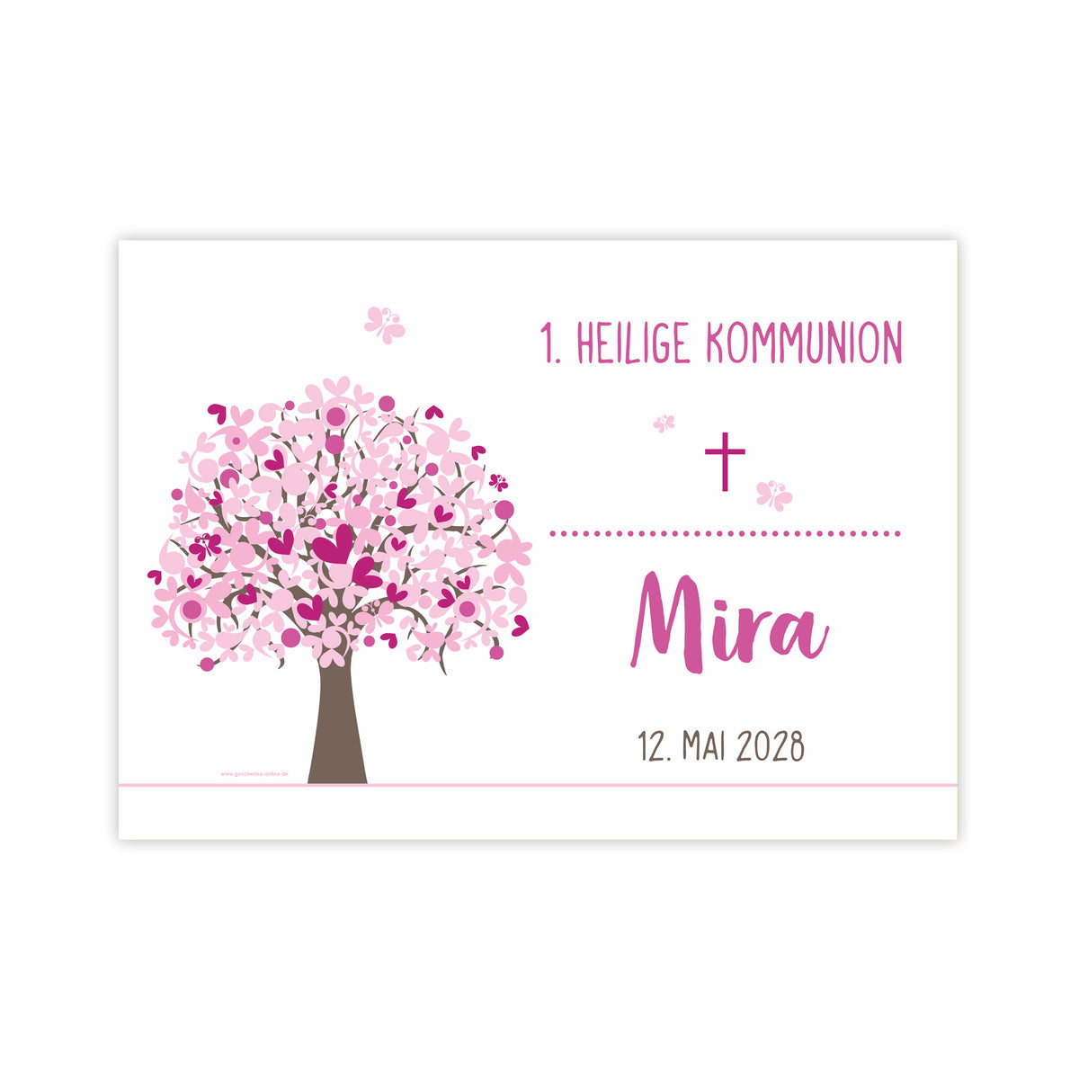Freigestelltes Banner mit Lebensbaum in Rosa. Text: „1. Heilige Kommunion – Mira – 12. Mai 2028“. Baum aus rosa Blüten und Herzen, ergänzt durch Kreuzsymbol und Punktelement.