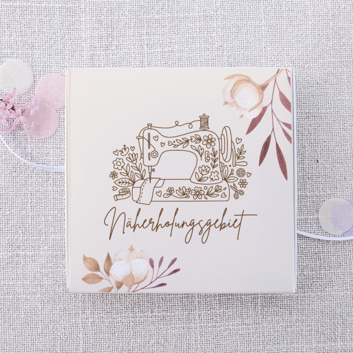 Geschlossene Geldgeschenkbox Näherholungsgebiet mit floraler Nähmaschine für Nähfans