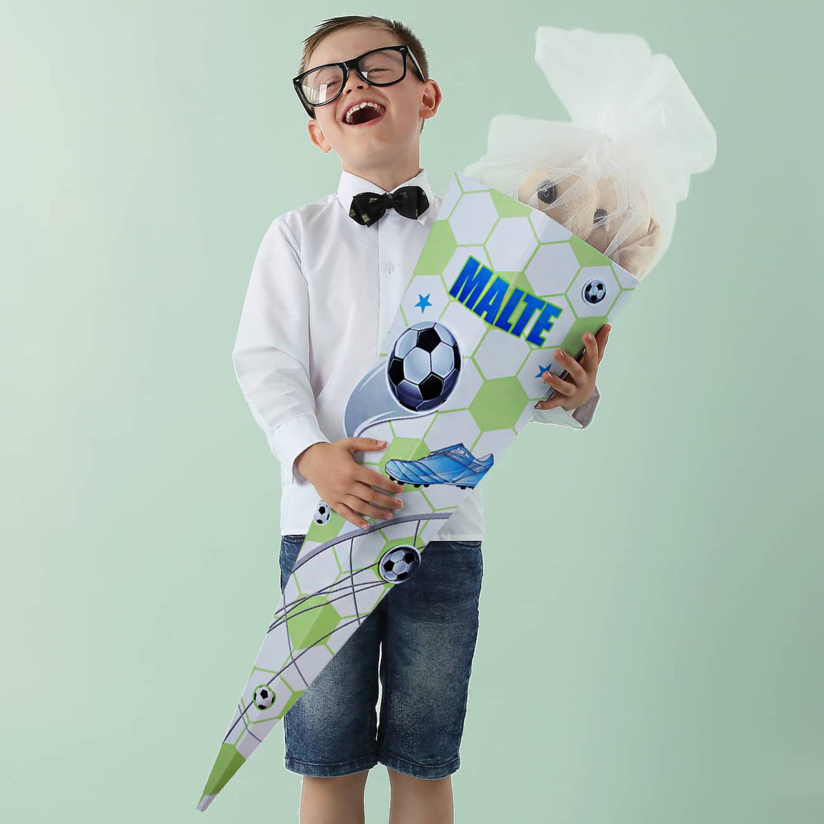 Schultüte mit 3D-Fußballmotiv und Name