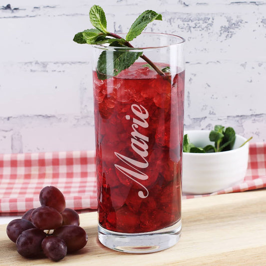 Trinkglas mit Namensgravur im Cola-Style