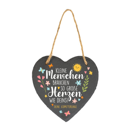 Schieferherz zum Aufhängen mit buntem Blumen Schmetterling Motiv und persönlichem Wunschtext