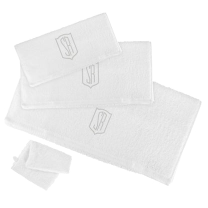 weißes Handtuchset mit Initialen bestickt in Silber