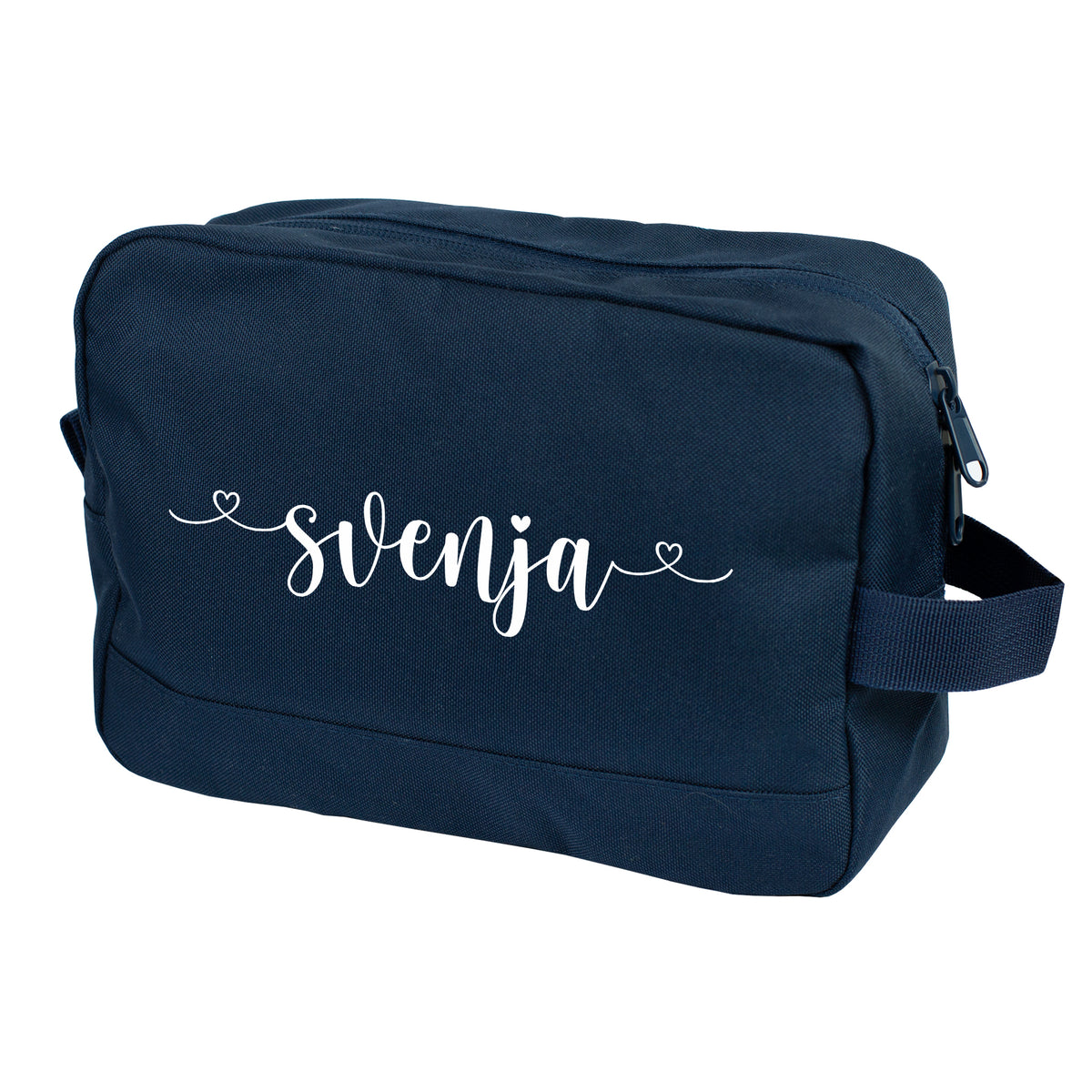 Dunkelblaue Kulturtasche mit weißem Namensaufdruck „Svenja“ freigestellt auf weißem Hintergrund