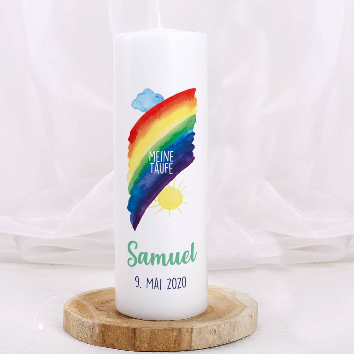 Kerze zur Taufe mit Regenbogen, Name, Datum und Taufspruch