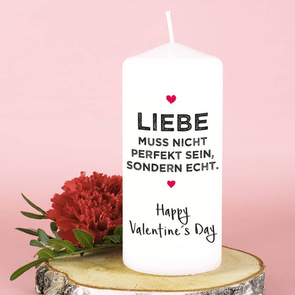 Kerze mit Aufdruck - Liebe muss nicht perfekt sein, sondern echt.