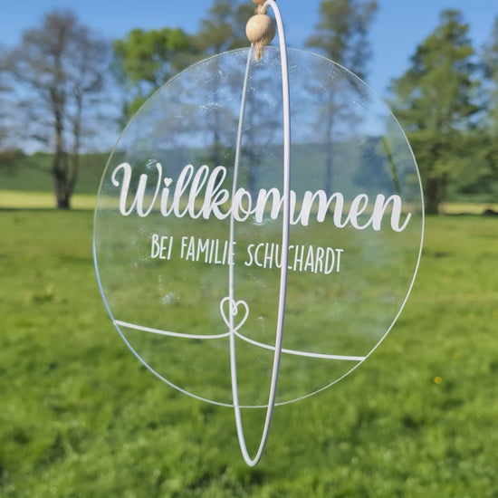Acrylschild rund mit Metallring, personalisierbar